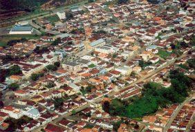 Cemitério Municipal de Carmo da Cachoeira – MG 