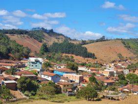 Cemitério Municipal de Frei Lagonegro – MG 