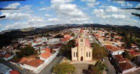 Cemitério Municipal de Ibitiúra de Minas – MG 